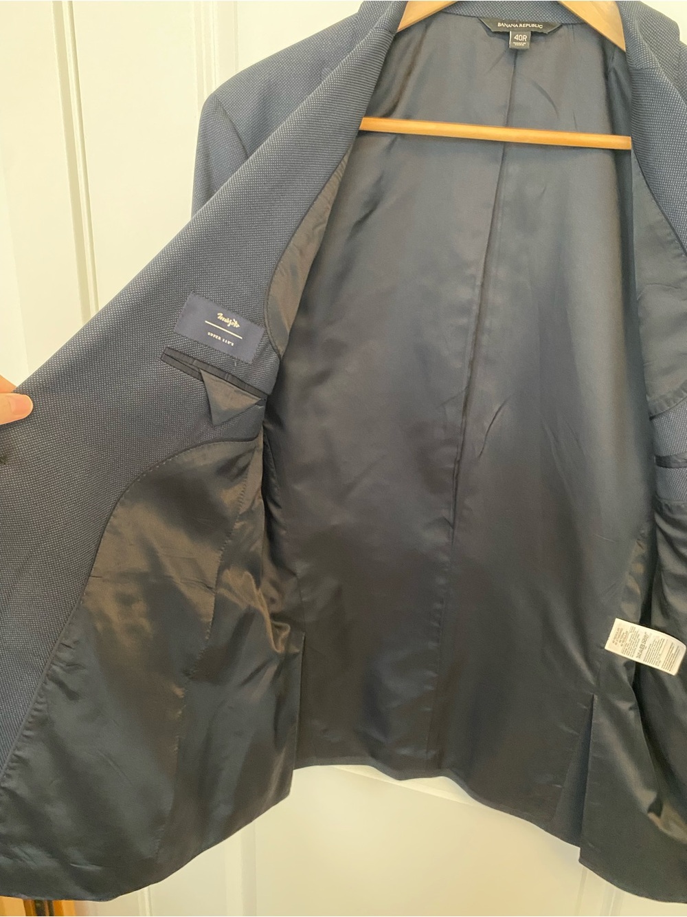 Banana Republic Men's Suit- Marzotto Super 110 Navy Birdseye 40R, 32x32 - Picture 5 of 15